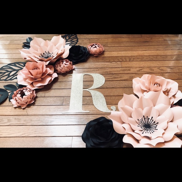 Paper Flower Set - Picture 5 of 8